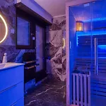 Lägenhet Avec Sauna, Jacuzzi, Strasbourg