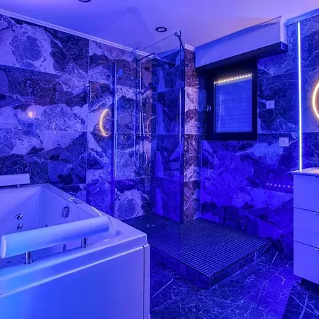 Avec Sauna, Jacuzzi, * 斯特拉斯堡