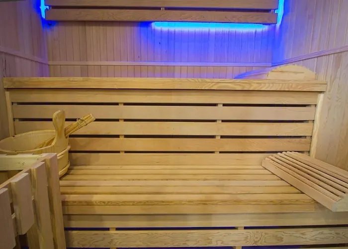 Avec Sauna, Jacuzzi,