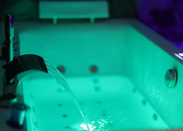 Lägenhet Avec Sauna, Jacuzzi,