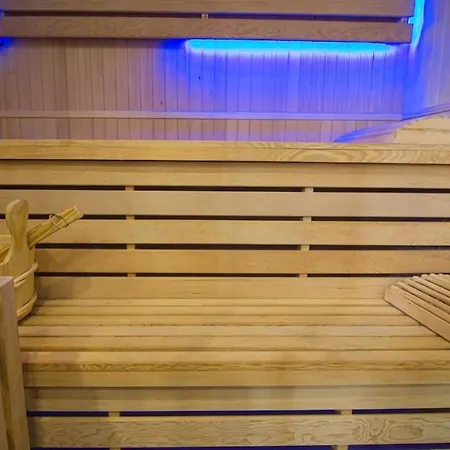 Avec Sauna, Jacuzzi,